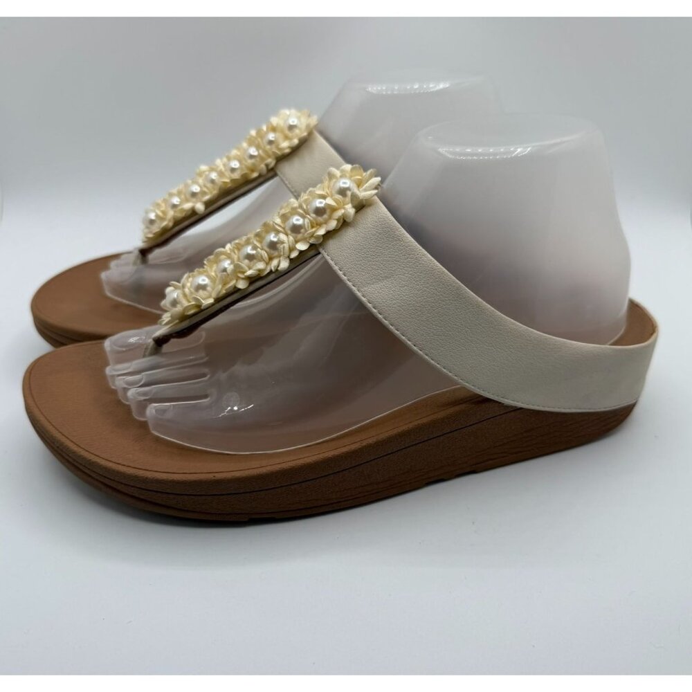 Fitflop Lulu Thong Sandals Women Size 9 Beige ivory Leather Open Toe Wedge Shoes